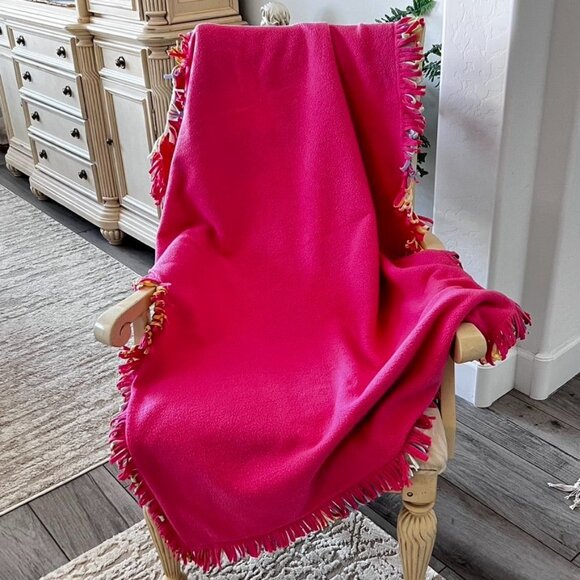 Disney Throw Blanket Winnie The Pooh Fringed 39" X 60" Pink Plaid Fleece - Picture 4 of 9